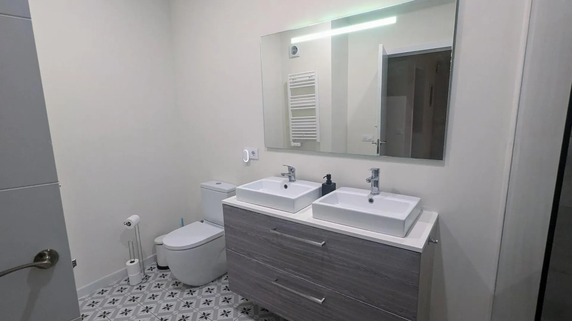 Apartment Gracia Parkside Flat - Only For Stays Of More Than 32 Nights Barcelona Spain