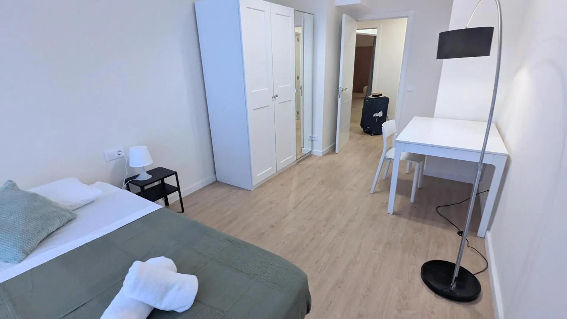 Gracia Parkside Flat - Only For Stays Of More Than 32 Nights Barcelona Apartment