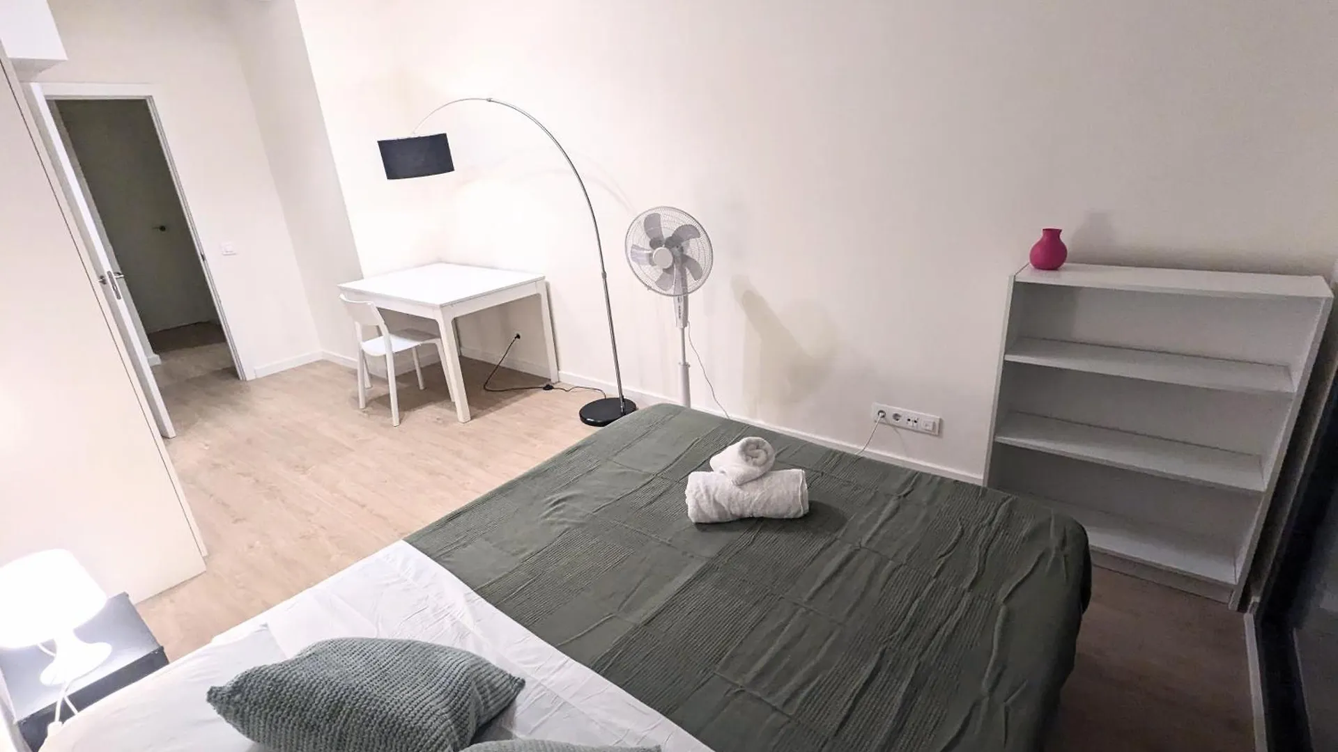Apartment Gracia Parkside Flat - Only For Stays Of More Than 32 Nights Barcelona Spain