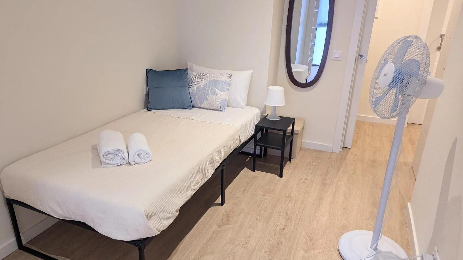 Gracia Parkside Flat - Only For Stays Of More Than 32 Nights Barcelona